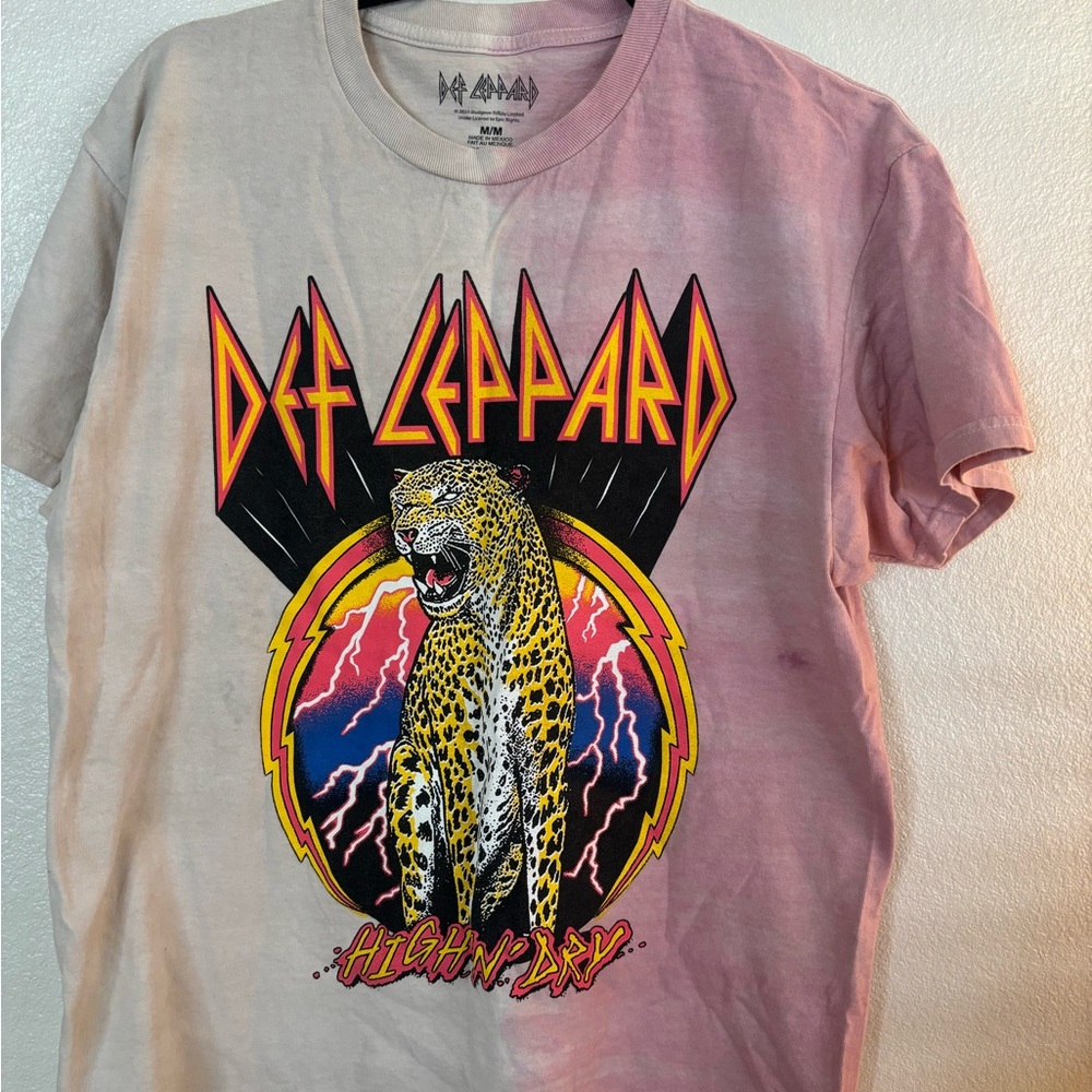 Def Leopard 2 toned T shirt